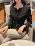 Roicheu Heart Neck Short Jacket