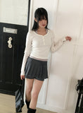 Garb Snap Button U-neck Long Sleeve T-shirt