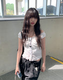 Nelly off-lace frill sleeveless blouse