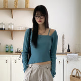 Nuel square neck thong slit long sleeve T-shirt