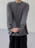 Silket Hand Warmer Basic T-shirt