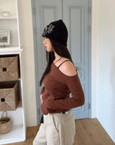 Rudyen Off-Shoulder ST T-Shirt