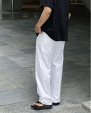 Int two tuck banding wide pants
