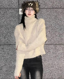 Cozy high-neck over knit