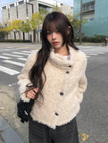 Akun Wool Fluffy Short Button Fur Jacket