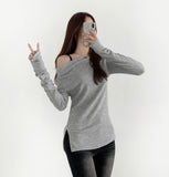 Boat Neck Off-Shoulder Knit Long Sleeve Slit Slim Fit T-Shirt