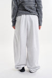 Structured pintuck balloon sweatpants