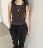 Inner round neck slim fit sleeveless