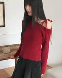 Listy Off-Shoulder Ribbon Strap Ribbed Crop Long Sleeve Knit