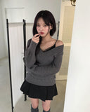 Div Long Slim Cable V-neck Knit