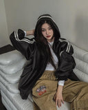 Track shirring leather hooded jacket