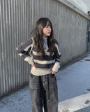 Rising black blue strap wide pants