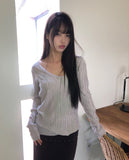 Ruden Pleated Print U-Neck Long Sleeve T-Shirt