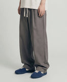 Hinge One Tuck Curved Pants
