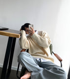 Swed V-neck loose fit knitwear