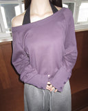 Kyuhin Sleeve Button One-Shoulder Sweatshirt