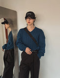 Official cable V-neck knit
