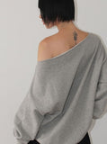 CUT-OFF SHOULDER SWEAT