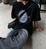 Spray painting short sleeve tee