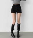 Hip Volume Span Cotton Shorts