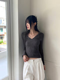 Revol V-neck color matching ribbed long sleeve knit