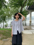 Uchet wrinkle stripe short-sleeved blouse