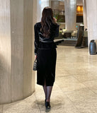 Naiz Satin Color Matching Span Velvet Long Skirt