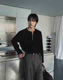 Otsi Ribbed Zipper Henley Neck