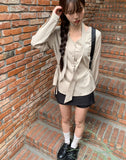 [Muffler set] Ir bean button side strap V-neck long sleeve blouse