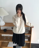 Miden color matching half button pocket collar knit