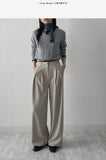 Naive Pleated Wide Slacks