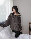 Edet Stripe Slim Off-Shoulder Long-Sleeved T-Shirt