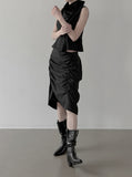Noirine Button High-Neck Sleeveless Vest