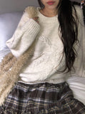 Megan Ribbon Overfit Round Knit