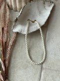 Lont pearl necklace