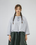 [AG.W] Wappen Stand Neck Crop Sweat Shirt