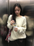 Nayu Hairy Lip Neck Loose Knit