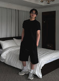 Basic One-Tuck Bermuda Pants