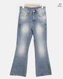 Shiroon Stud Cut Bootcut Washed Denim Pants