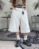 Reuben Curve Stitch Bermuda Pants