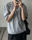 Incision fine round short sleeve tee