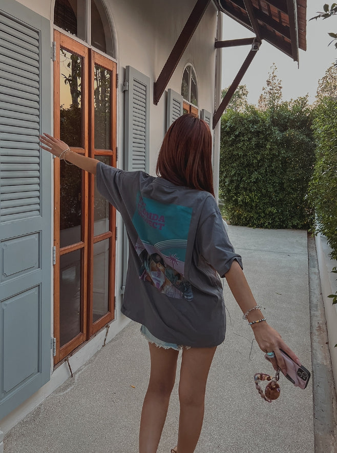 U LAN (ユーラン) - ブダペストバックプリンティング半袖Tシャツ