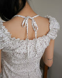 Badu Flower Strap Puff Short Sleeve Blouse