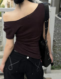Shirring off-shoulder short sleeve tee