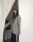 Huner Vintage Flower Loose Fit Off-Shoulder Knit