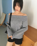 Amu Ribbed Folding Off-Shoulder Knit