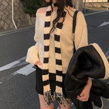 Kine Fringe Long Knit Muffler