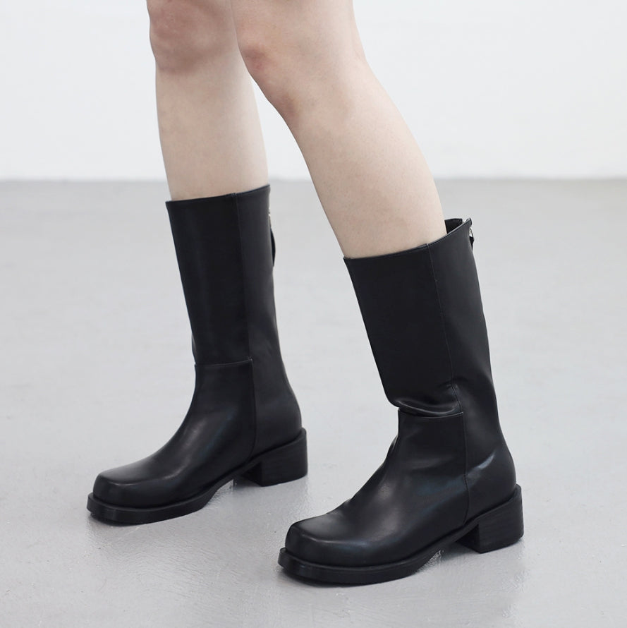 Leather Middle Boots 新品購入前にコメントください❣️