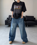 Sporty scene printing over short sleeve
