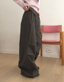 Newman color matching pintuck strap wide long pants